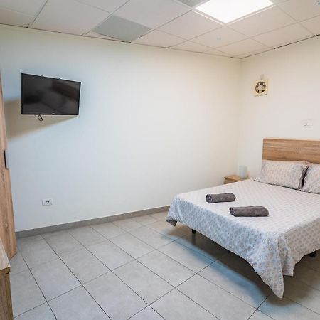 El Puente Holiday Home I- Airport 8,1K 因赫尼奥 外观 照片