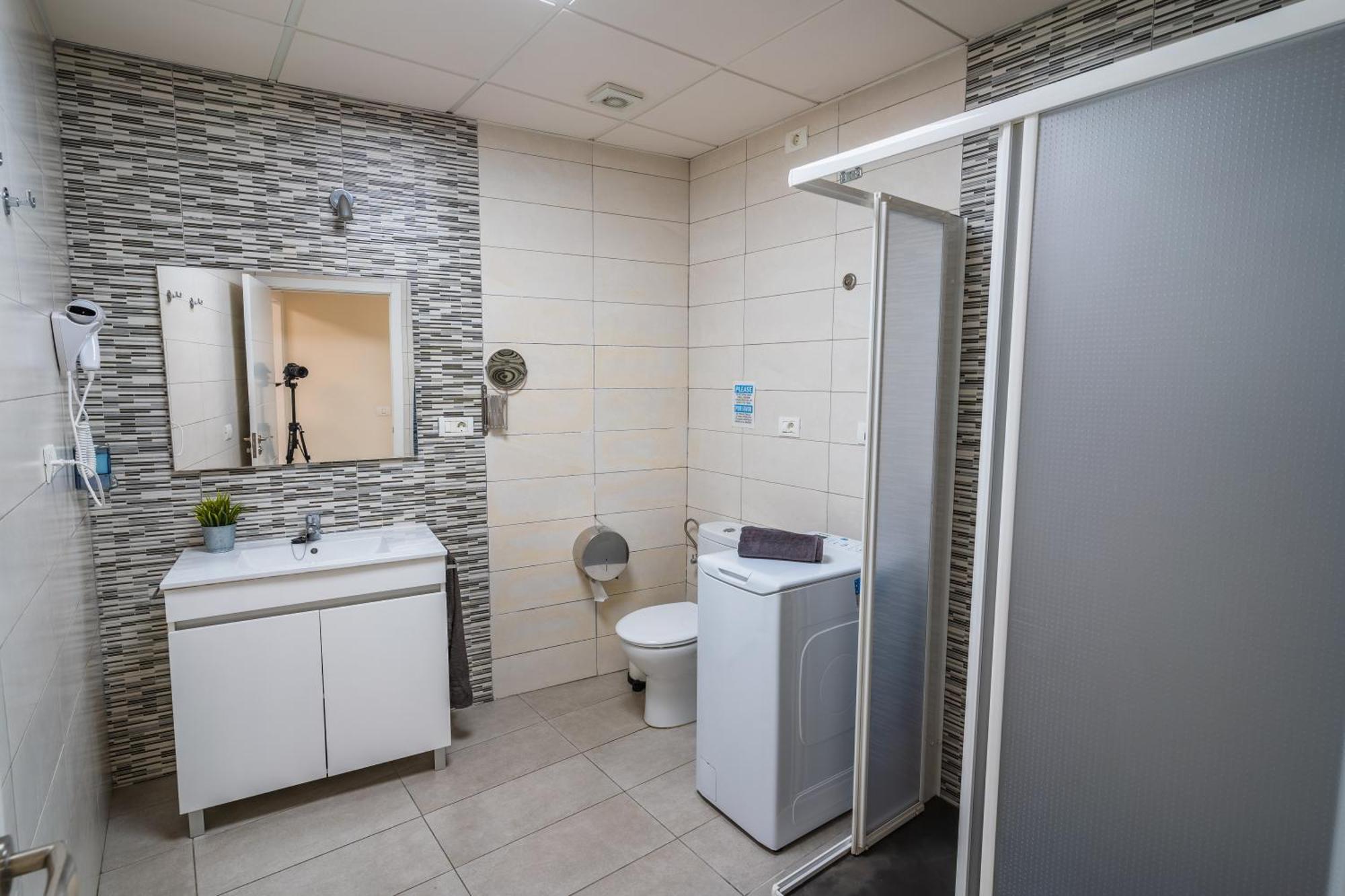 El Puente Holiday Home I- Airport 8,1K 因赫尼奥 外观 照片