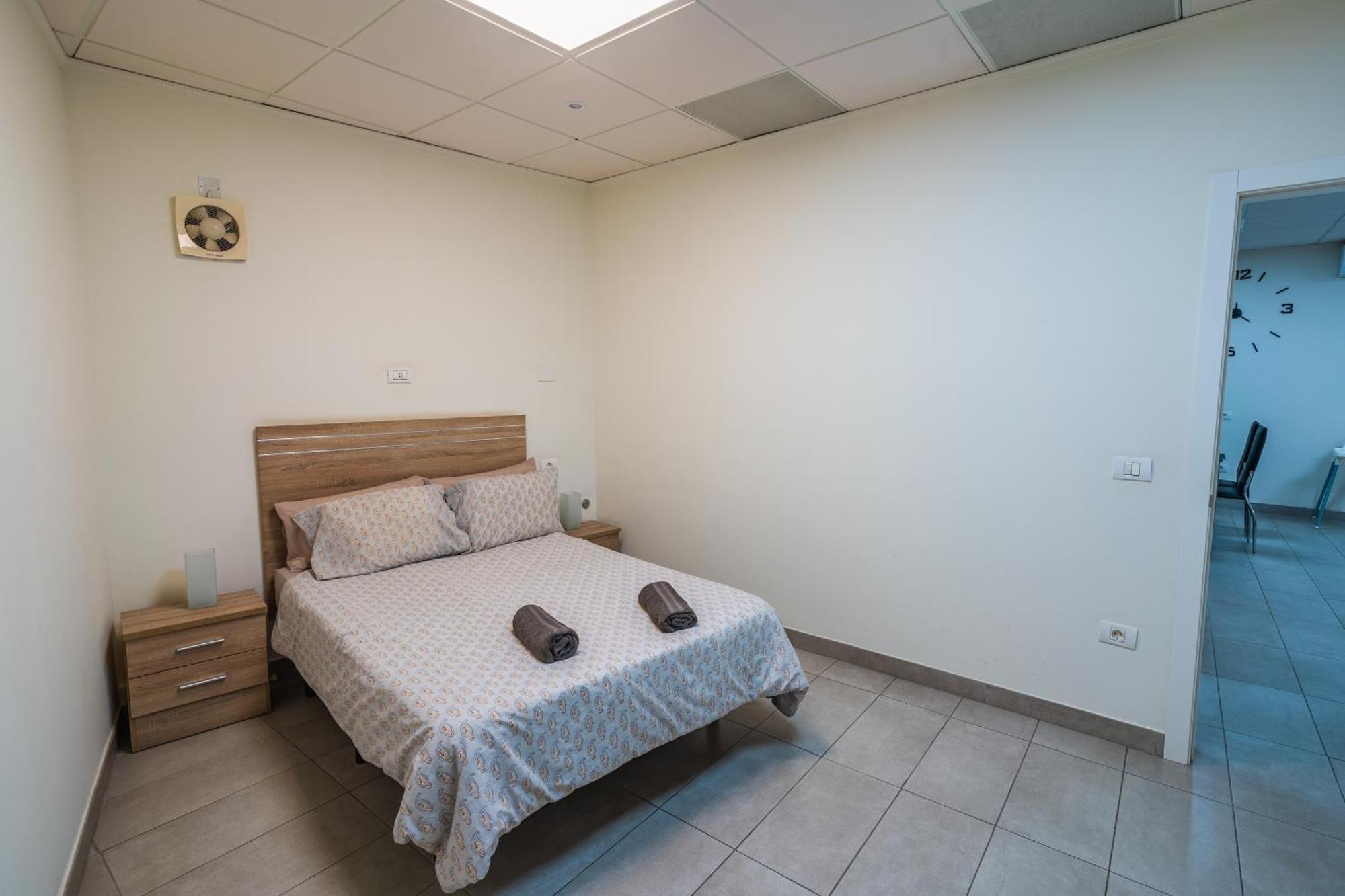 El Puente Holiday Home I- Airport 8,1K 因赫尼奥 外观 照片