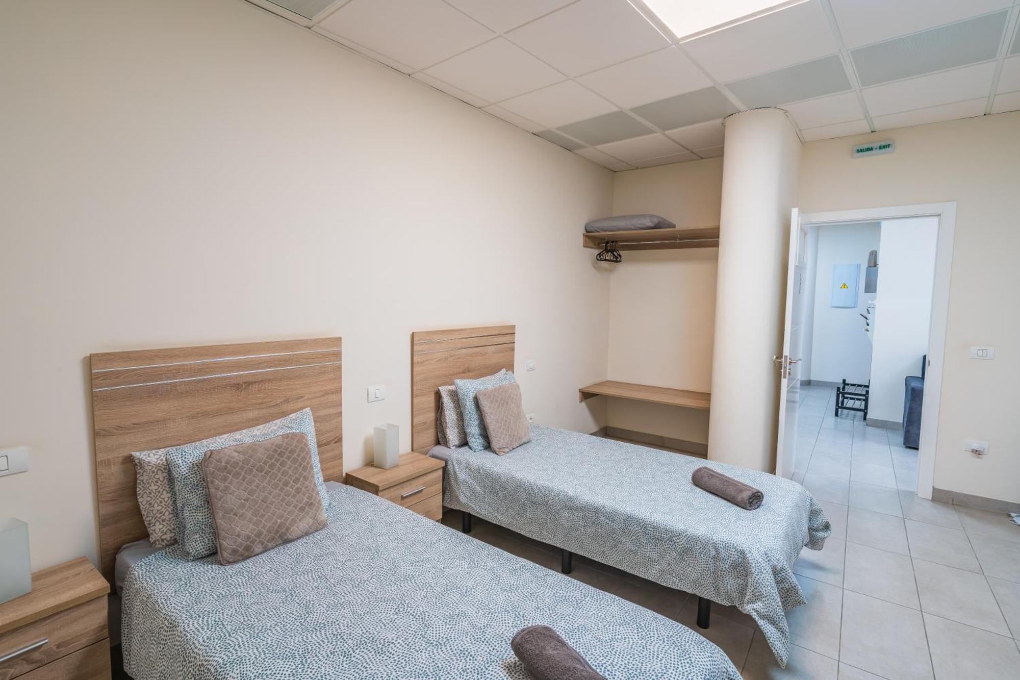 El Puente Holiday Home I- Airport 8,1K 因赫尼奥 外观 照片