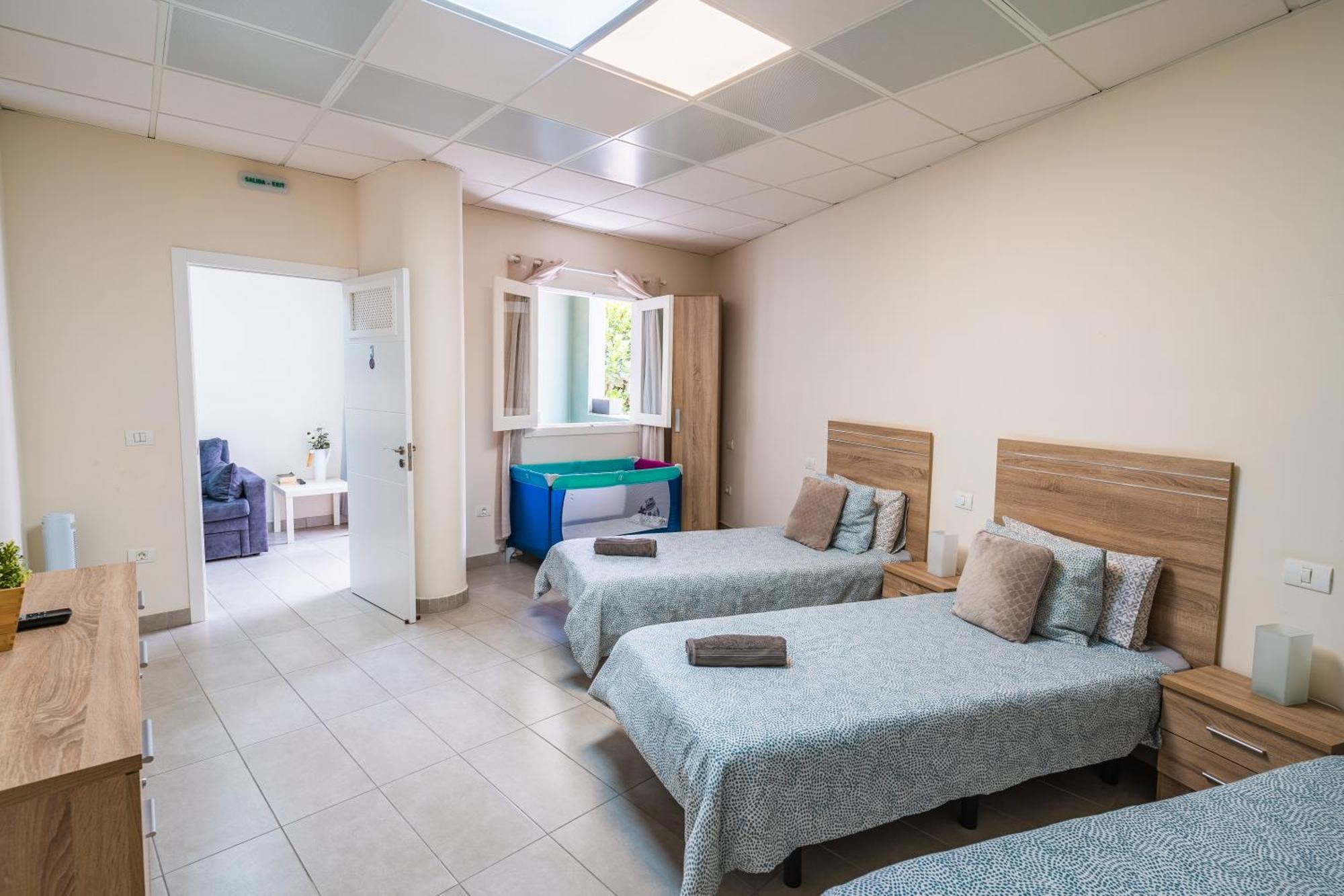 El Puente Holiday Home I- Airport 8,1K 因赫尼奥 外观 照片
