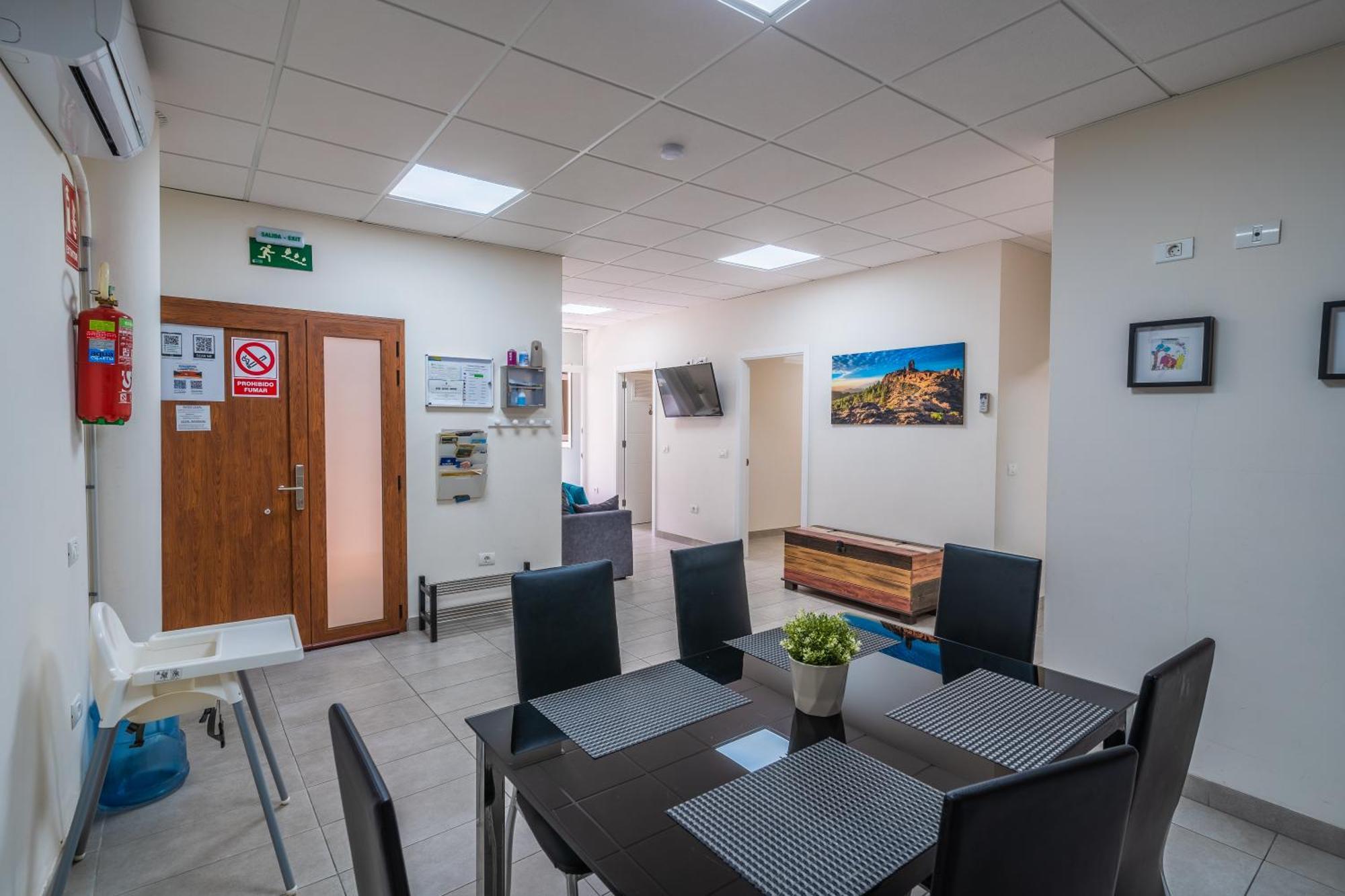 El Puente Holiday Home I- Airport 8,1K 因赫尼奥 外观 照片