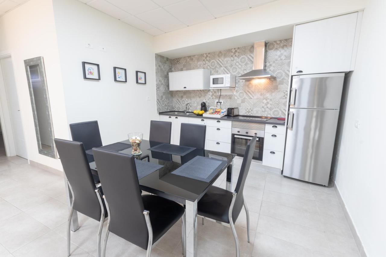 El Puente Holiday Home I- Airport 8,1K 因赫尼奥 外观 照片